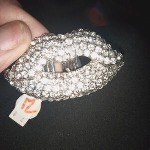 cubic zirconia adjustable lips ring